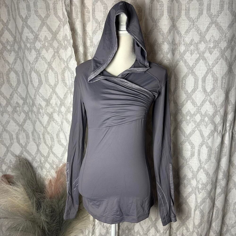 Lululemon Women's Grey Jacket